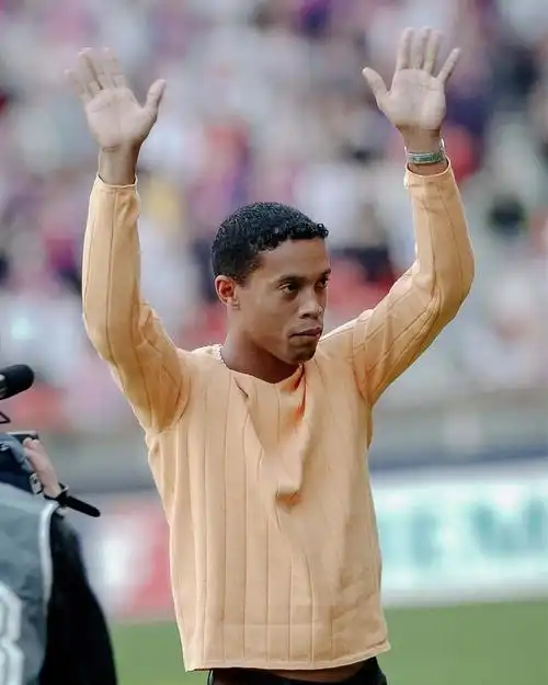 也基于他自 也基于他自